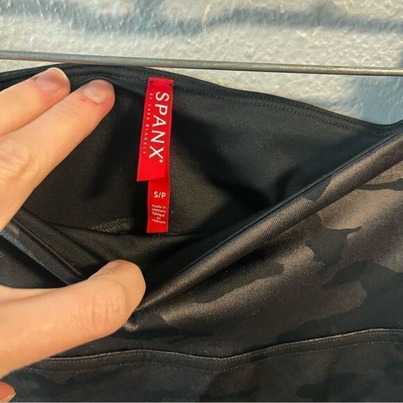 Spanx Faux Leather Legging in Matte Black Camo - Picture 4 of 15
